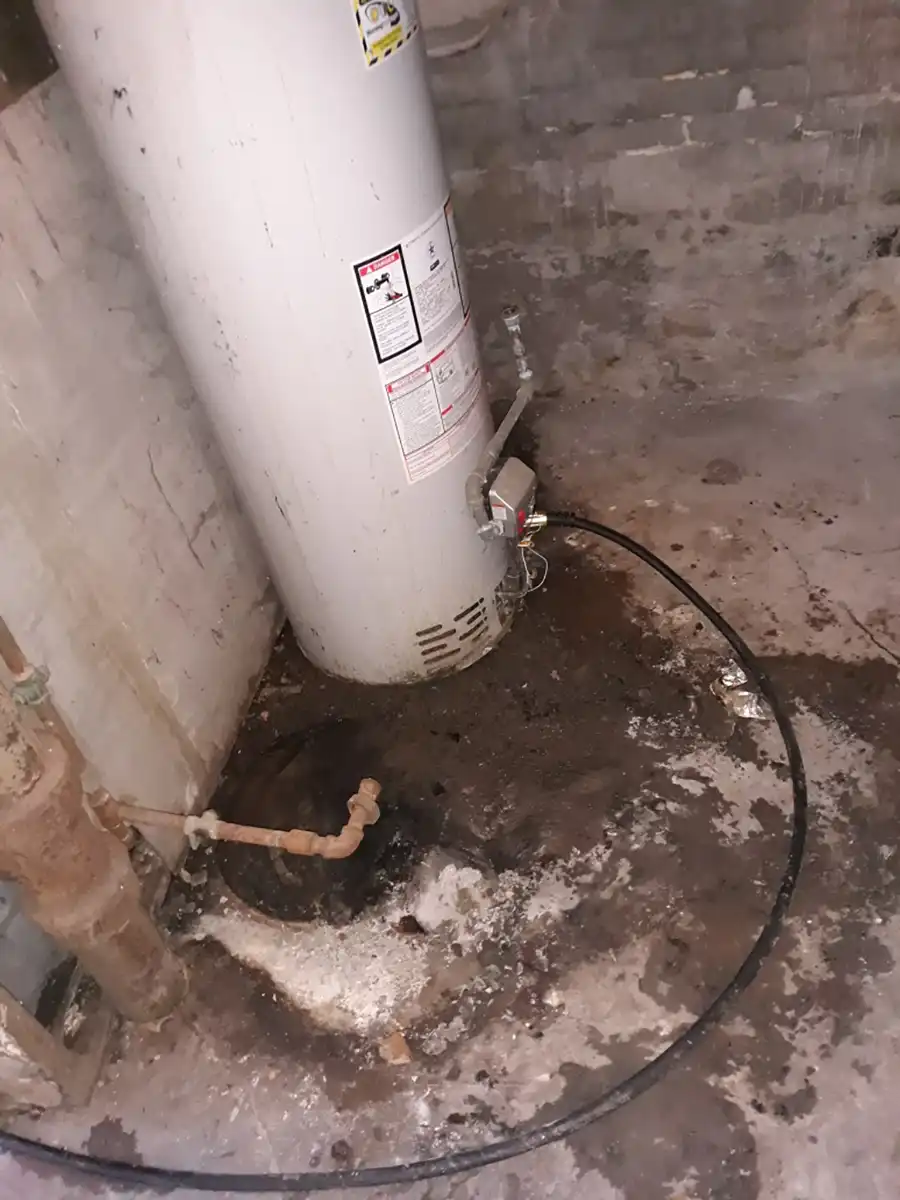 https://www.myrescueplumbing.com/wp-content/uploads/2022/07/rescue-plumbing-logan-square-kitchen-drain-clog-1.webp