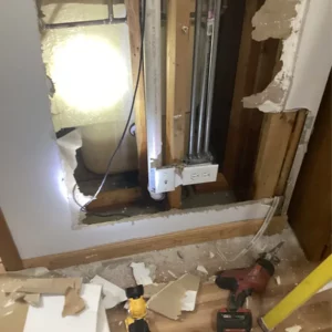 Illinois homeowners call plumbing business to fix leak in goose island home